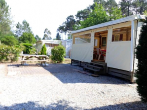 Bungalow charmant à Saint-Julien-en-Born avec piscine partagée
